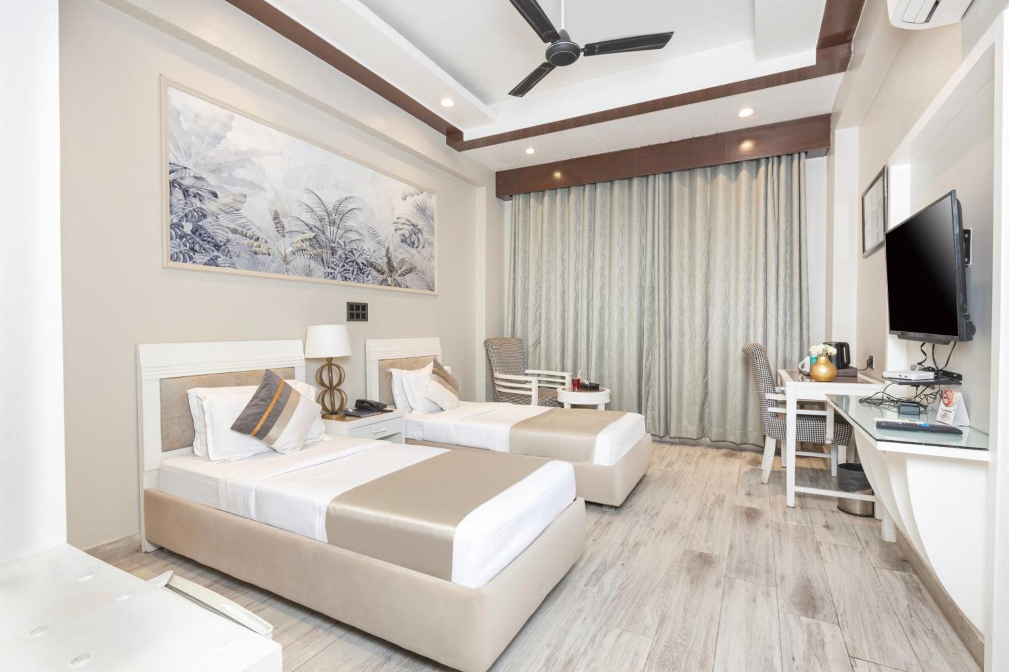 Skon Boutique By Orion Hotels Нью-Дели Экстерьер фото