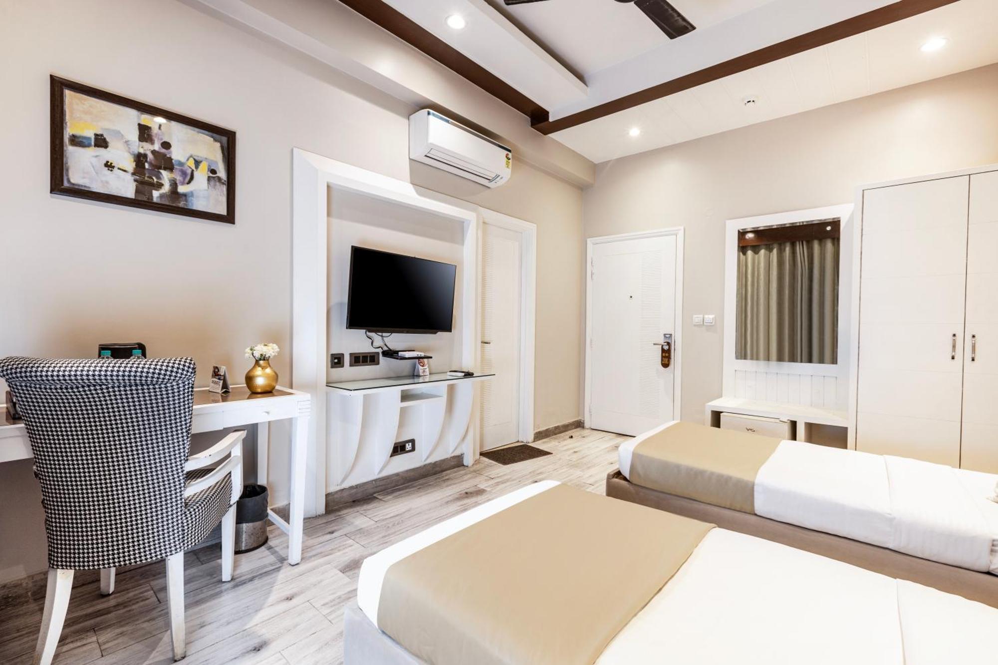Skon Boutique By Orion Hotels Нью-Дели Экстерьер фото