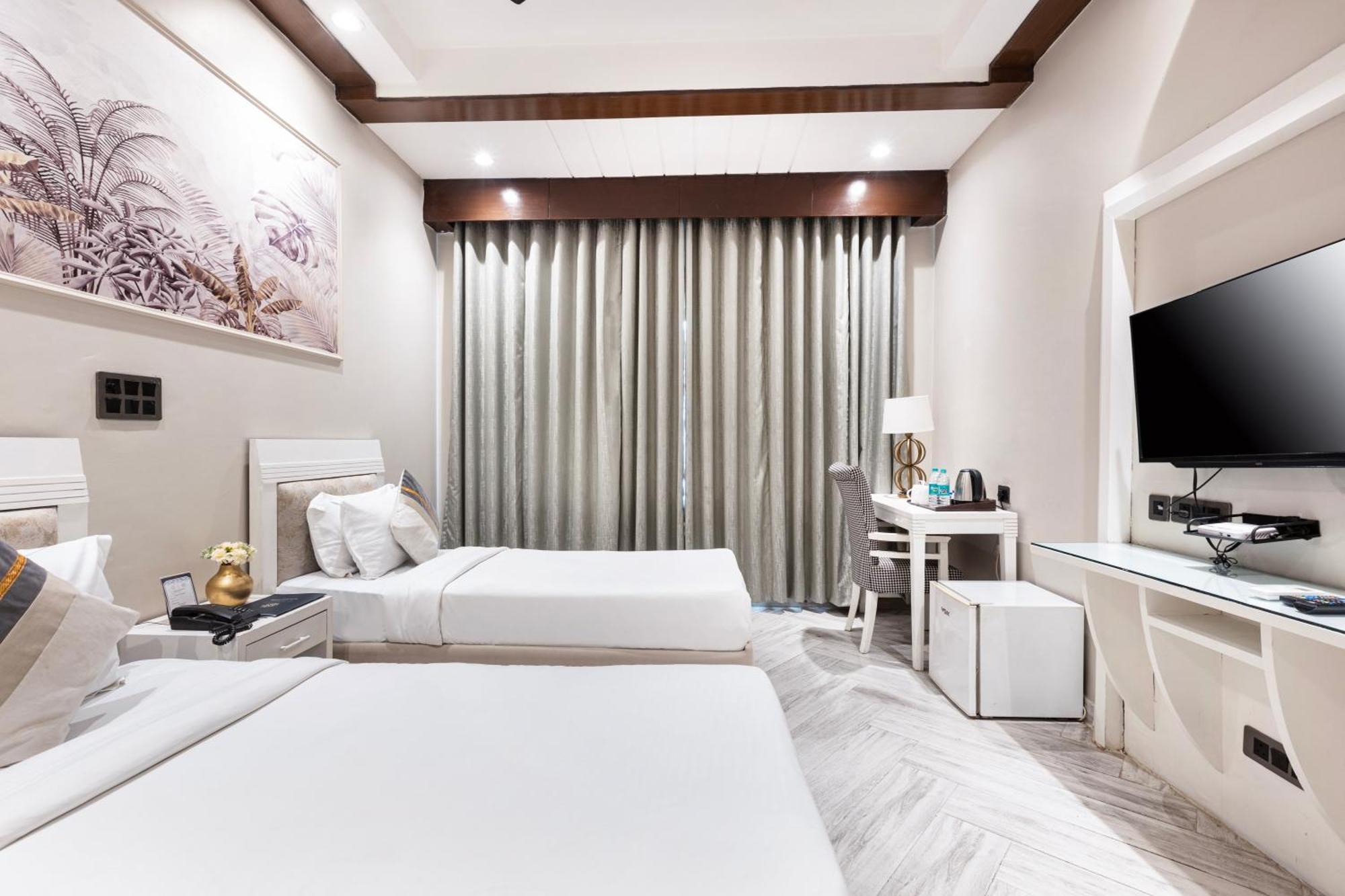 Skon Boutique By Orion Hotels Нью-Дели Экстерьер фото